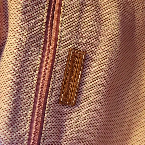 Dooney&Bourke signature shoulder purse pink - Picture 8 of 8